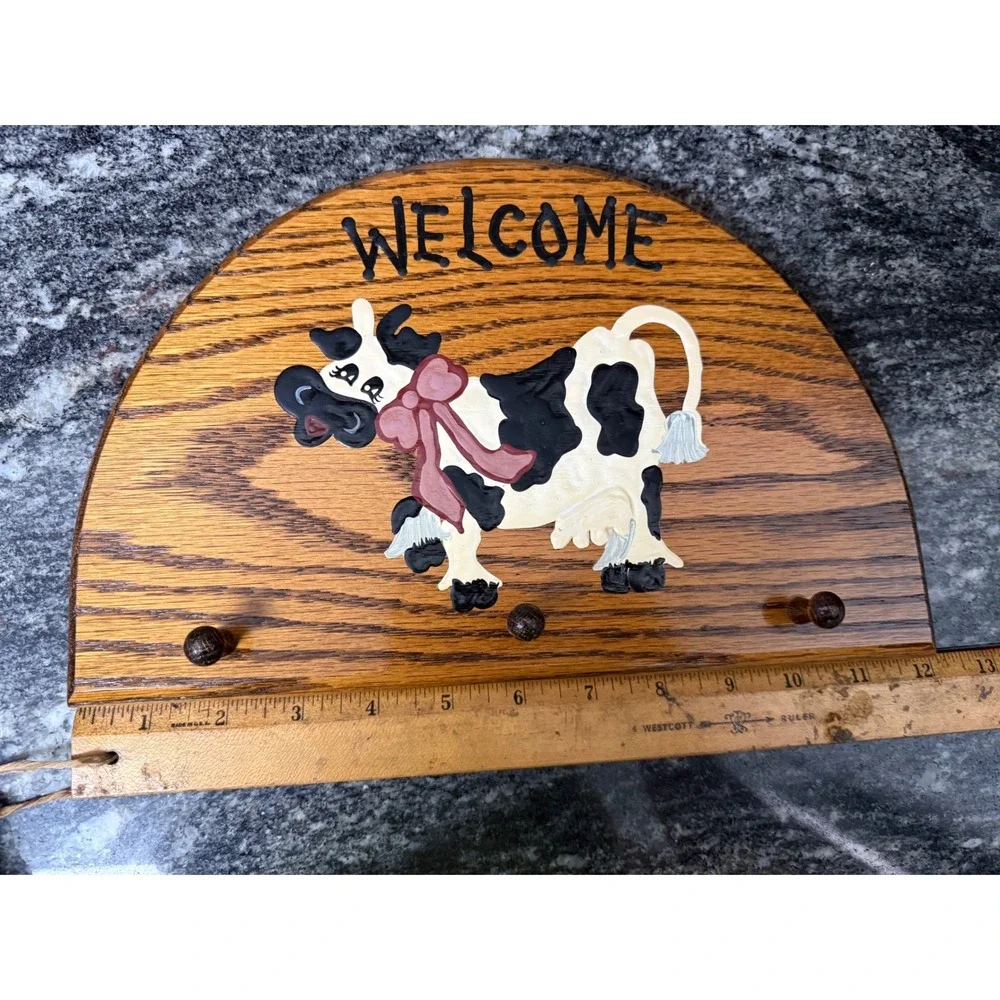 Vintage Hand Painted Wooden Cow Welcome Sign Farmhouse Oak Wall Key Holder